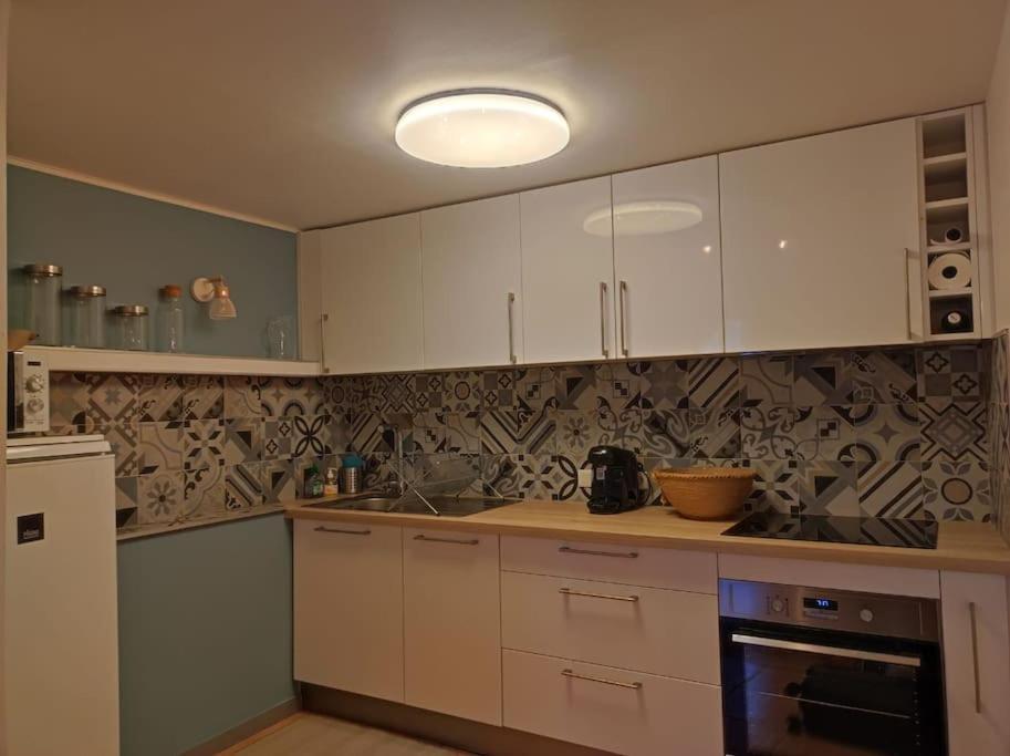 Appartement Cosy 2/4 Personnes La Roquebrussanne Buitenkant foto