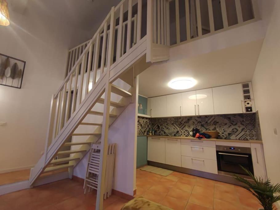 Appartement Cosy 2/4 Personnes La Roquebrussanne Buitenkant foto