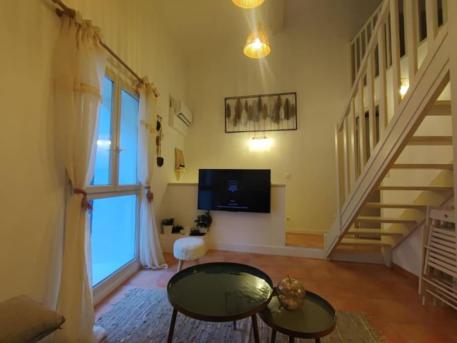 Appartement Cosy 2/4 Personnes La Roquebrussanne Buitenkant foto